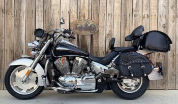 HONDA VTX1300 lleno