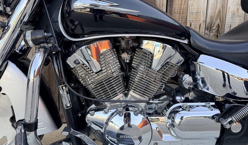 HONDA VTX1300 lleno