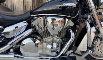 HONDA VTX1300 lleno