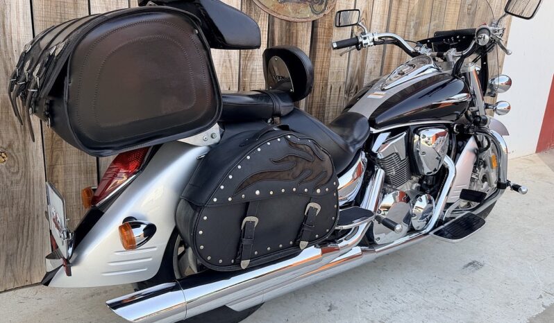 HONDA VTX1300 lleno