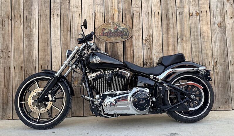 HARLEY DAVIDSON SOFTAIL BREAKOUT lleno