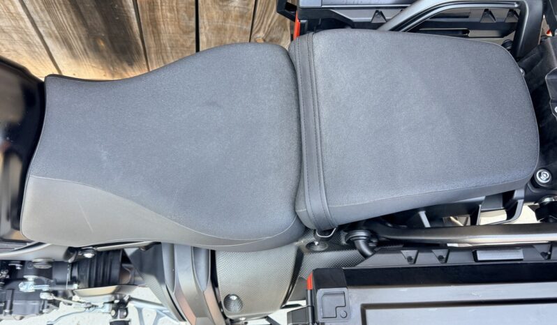 YAMAHA SUPER TENERE 1200 lleno