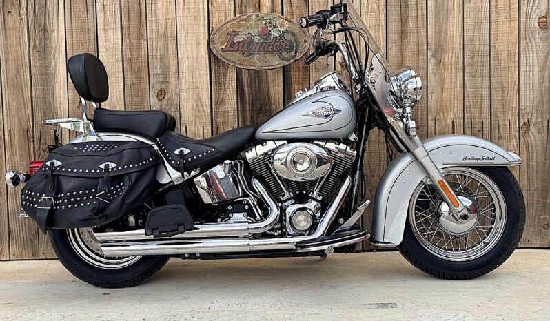 HARLEY DAVIDSON HERITAGE SOFTAIL CLASSIC lleno
