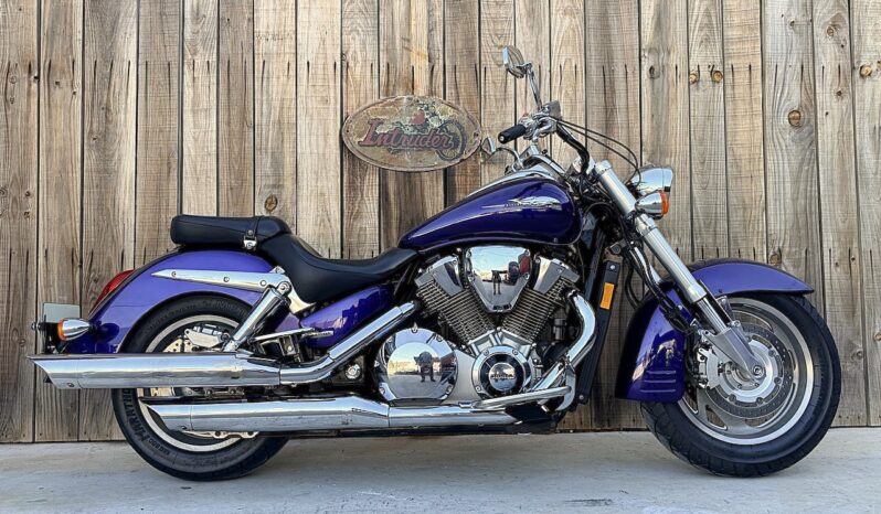 HONDA VTX1800 lleno