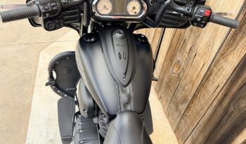 INDIAN CHIEFTAIN DARK HORSE lleno