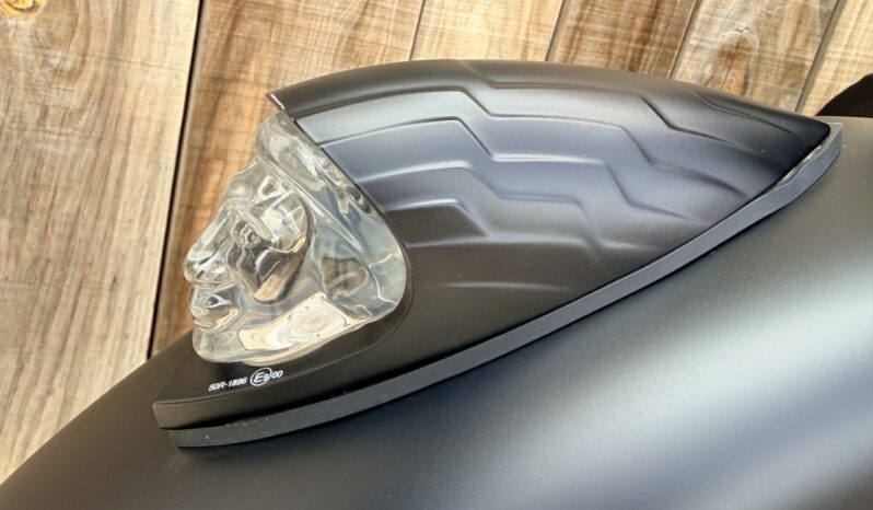 INDIAN CHIEFTAIN DARK HORSE lleno