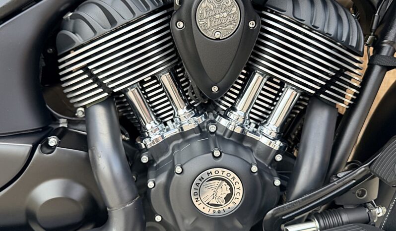 INDIAN CHIEFTAIN DARK HORSE lleno
