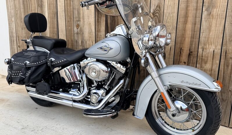 HARLEY DAVIDSON HERITAGE SOFTAIL CLASSIC lleno