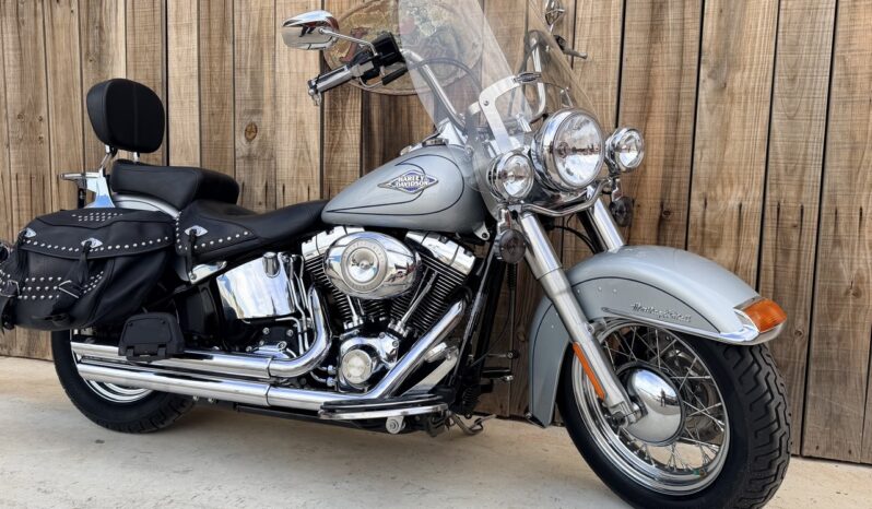 HARLEY DAVIDSON HERITAGE SOFTAIL CLASSIC lleno