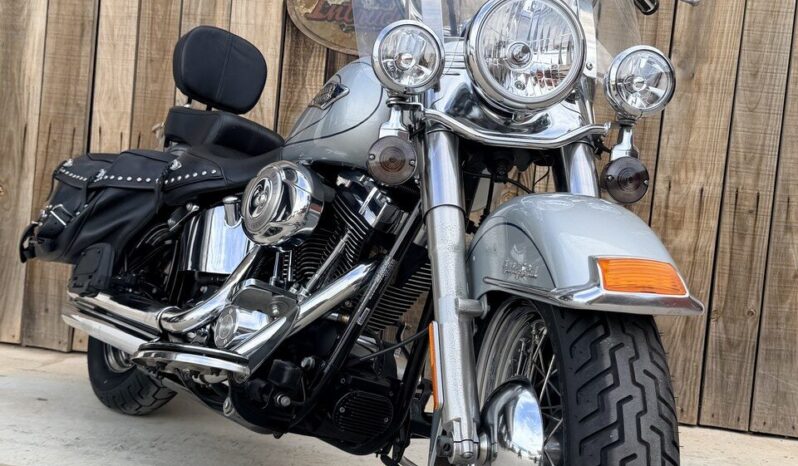 HARLEY DAVIDSON HERITAGE SOFTAIL CLASSIC lleno