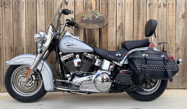 HARLEY DAVIDSON HERITAGE SOFTAIL CLASSIC lleno