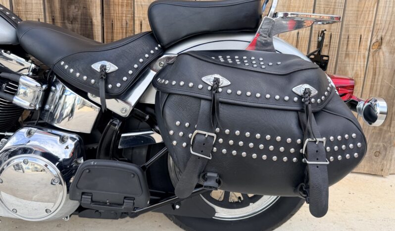 HARLEY DAVIDSON HERITAGE SOFTAIL CLASSIC lleno