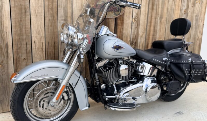 HARLEY DAVIDSON HERITAGE SOFTAIL CLASSIC lleno