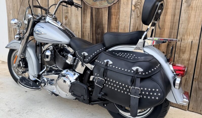 HARLEY DAVIDSON HERITAGE SOFTAIL CLASSIC lleno