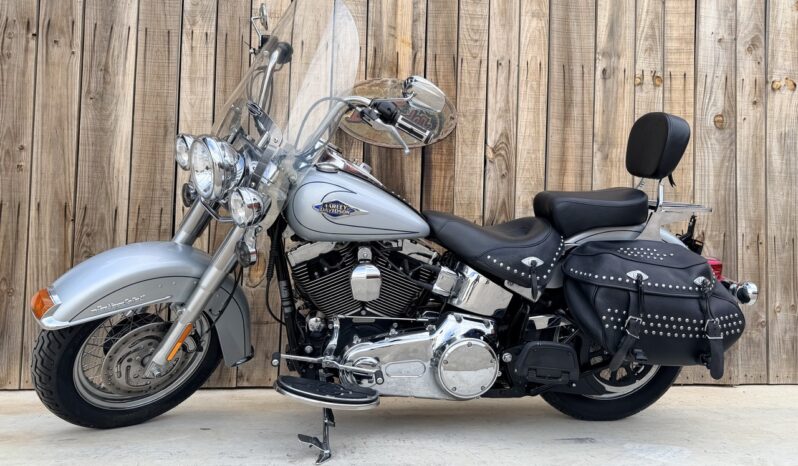HARLEY DAVIDSON HERITAGE SOFTAIL CLASSIC lleno