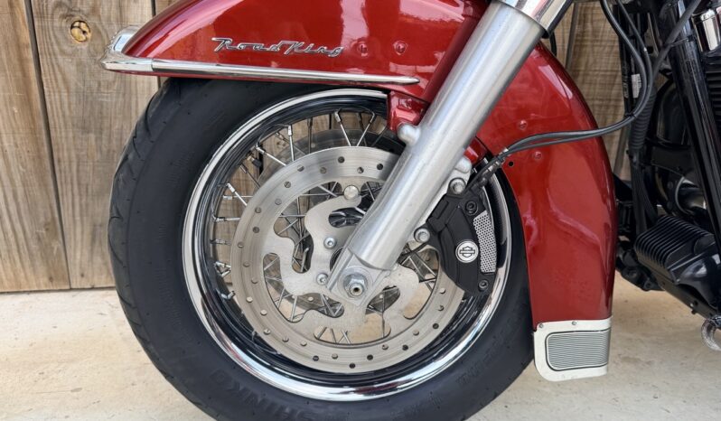 HARLEY DAVIDSON ROAD KING CLASSIC lleno