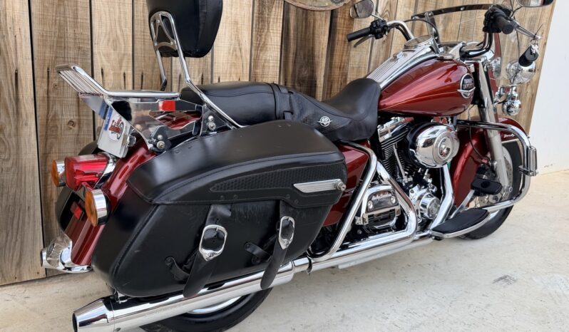 HARLEY DAVIDSON ROAD KING CLASSIC lleno
