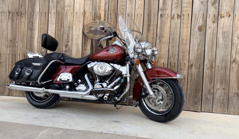 HARLEY DAVIDSON ROAD KING CLASSIC lleno