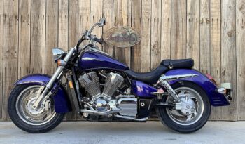 HONDA VTX1800 lleno