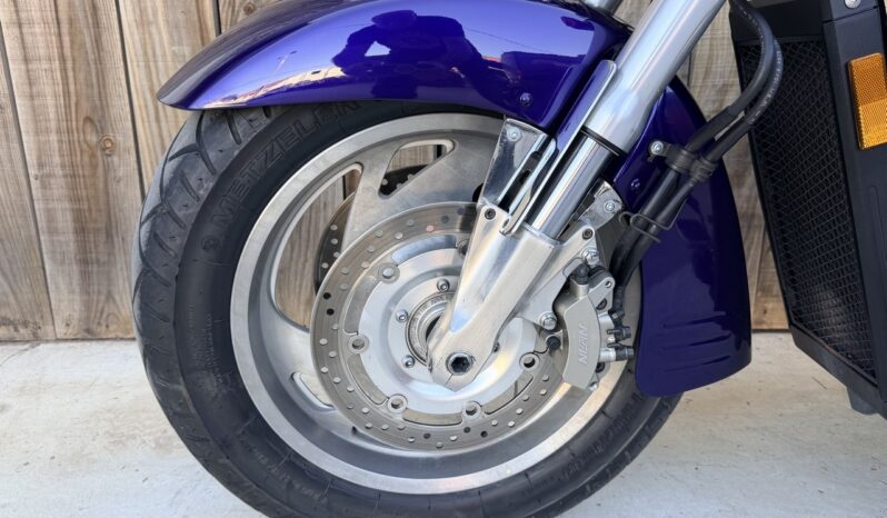 HONDA VTX1800 lleno