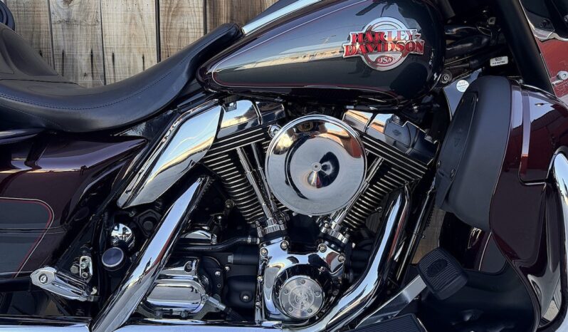 HARLEY DAVIDSON ELECTRA GLIDE ULTRA CLASSIC lleno