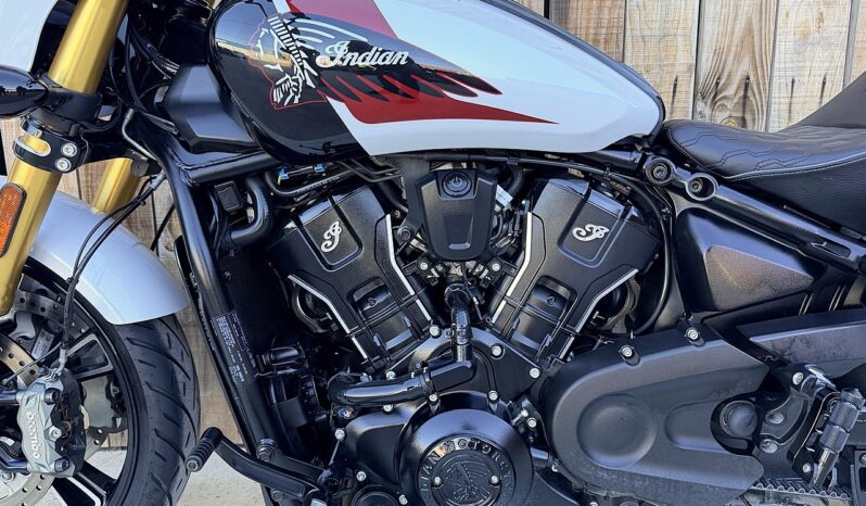 INDIAN SCOUT 101 lleno