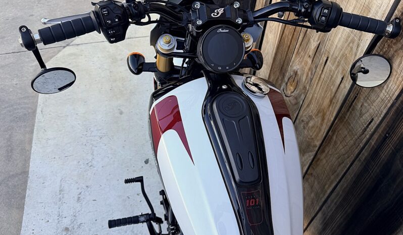 INDIAN SCOUT 101 lleno