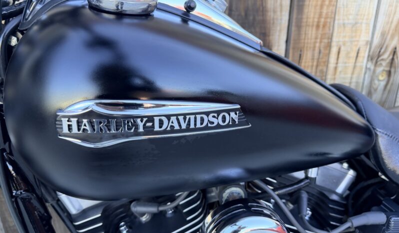 HARLEY DAVIDSON DYNA FAT BOB lleno