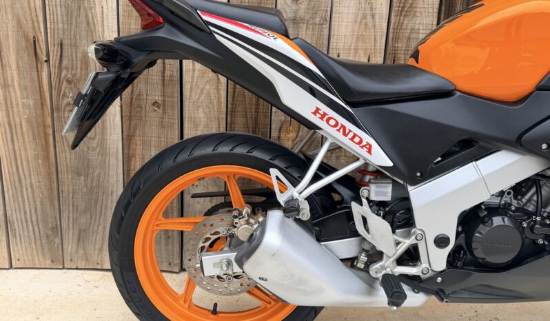 HONDA CBR125R REPSOL lleno