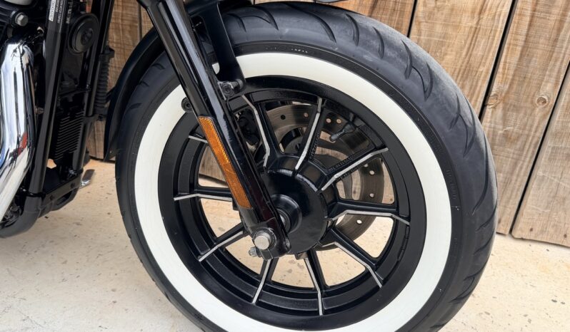 HARLEY DAVIDSON XL883 IRON A2 lleno