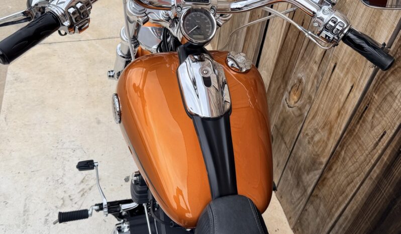 HARLEY DAVIDSON SOFTAIL BREAKOUT lleno