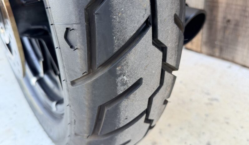 HARLEY DAVIDSON XL883 IRON ABS lleno