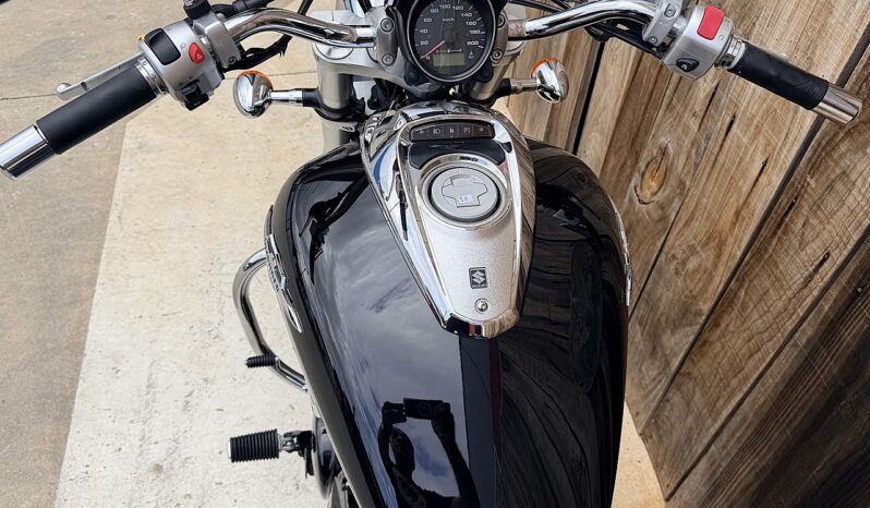 SUZUKI M800 INTRUDER A2 lleno
