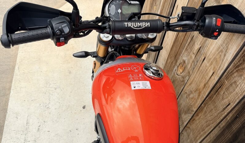 TRIUMPH SCRAMBLER 400 X A2 lleno