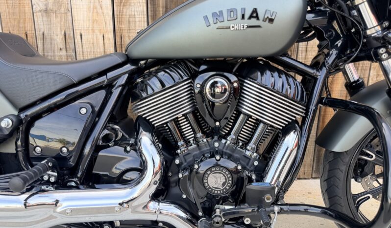 INDIAN CHIEF DARK HORSE lleno