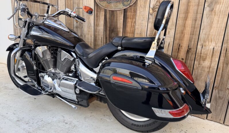 HONDA VTX1300 lleno