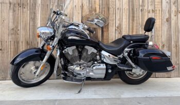 HONDA VTX1300 lleno