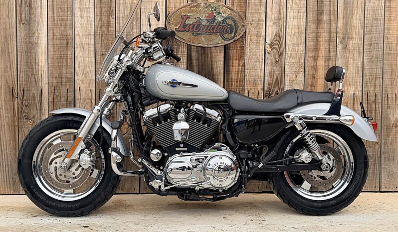 HARLEY DAVIDSON XL1200 CUSTOM lleno