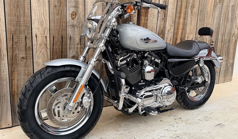 HARLEY DAVIDSON XL1200 CUSTOM lleno