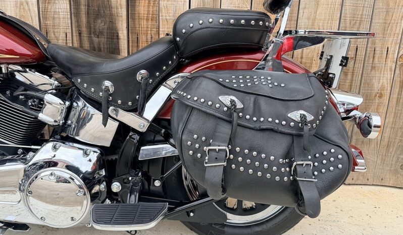 HARLEY DAVIDSON HERITAGE SOFTAIL CLASSIC lleno