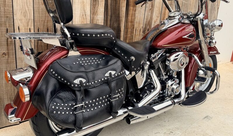 HARLEY DAVIDSON HERITAGE SOFTAIL CLASSIC lleno