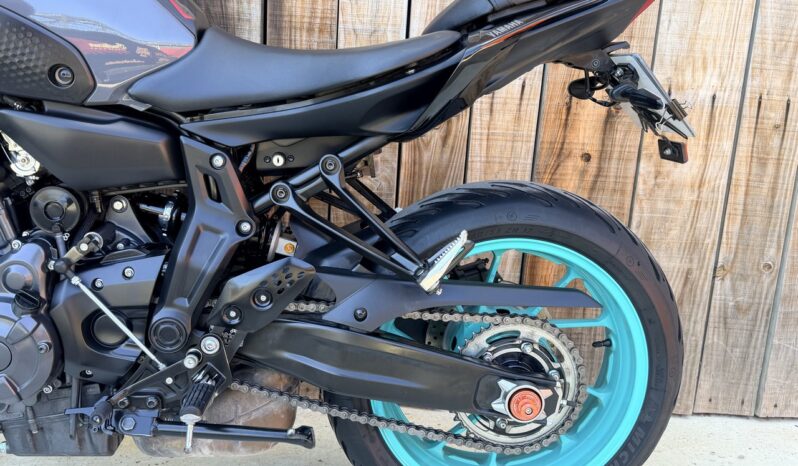 YAMAHA MT-07 lleno