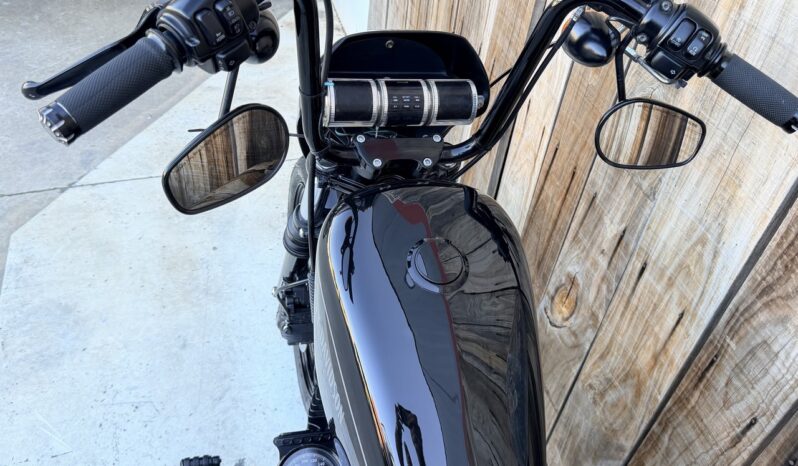 HARLEY DAVIDSON XL1200 NIGHSTER lleno