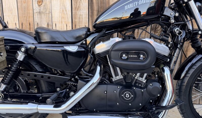 HARLEY DAVIDSON XL1200 NIGHSTER lleno