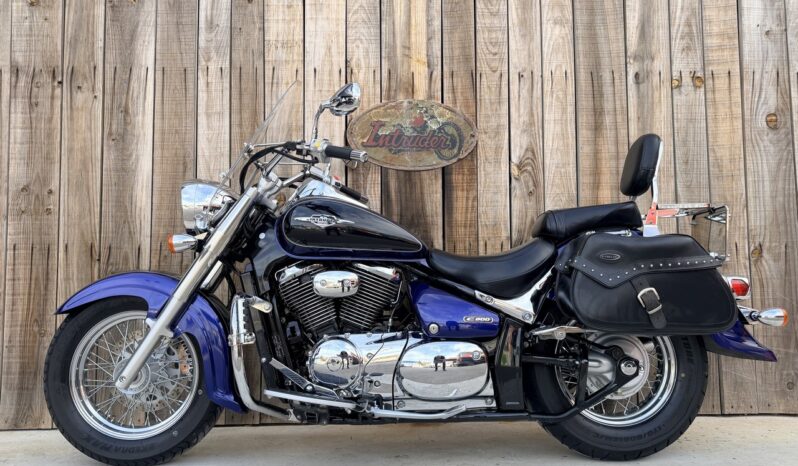 SUZUKI C800 INTRUDER lleno