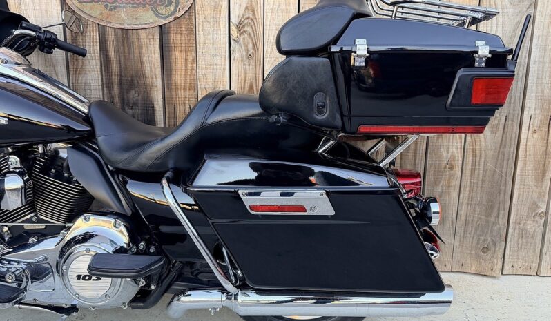 HARLEY DAVIDSON ELECTRA GLIDE ULTRA CLASSIC lleno