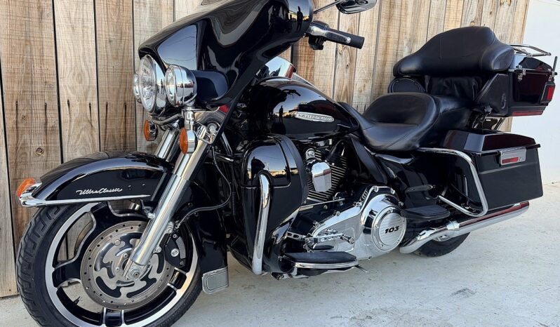 HARLEY DAVIDSON ELECTRA GLIDE ULTRA CLASSIC lleno
