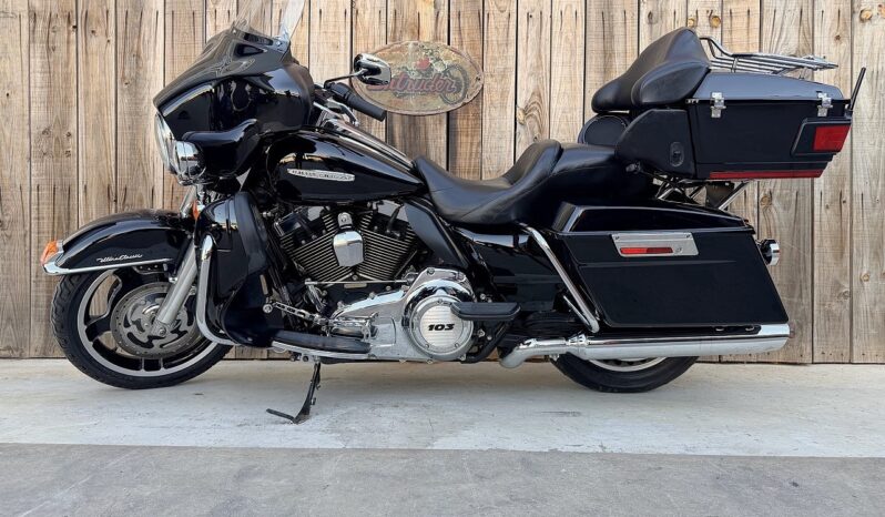 HARLEY DAVIDSON ELECTRA GLIDE ULTRA CLASSIC lleno