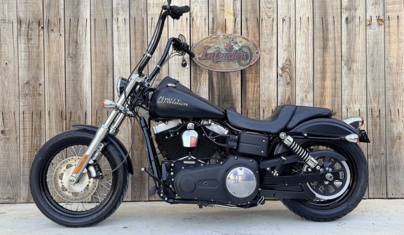 HARLEY DAVIDSON DYNA STREET BOB lleno