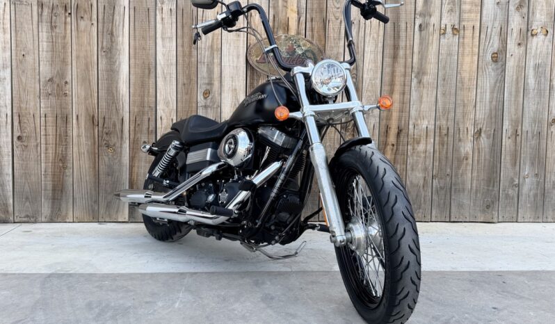 HARLEY DAVIDSON DYNA STREET BOB lleno